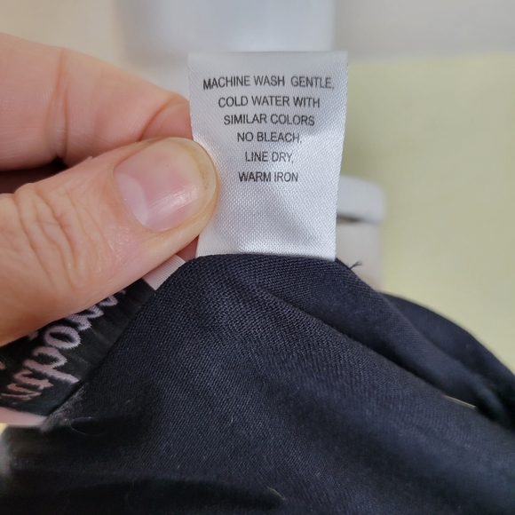 Womans Anthony Richards Candy Cane Christmas Tshirt with longer sides Size Large - Picture 5 of 5